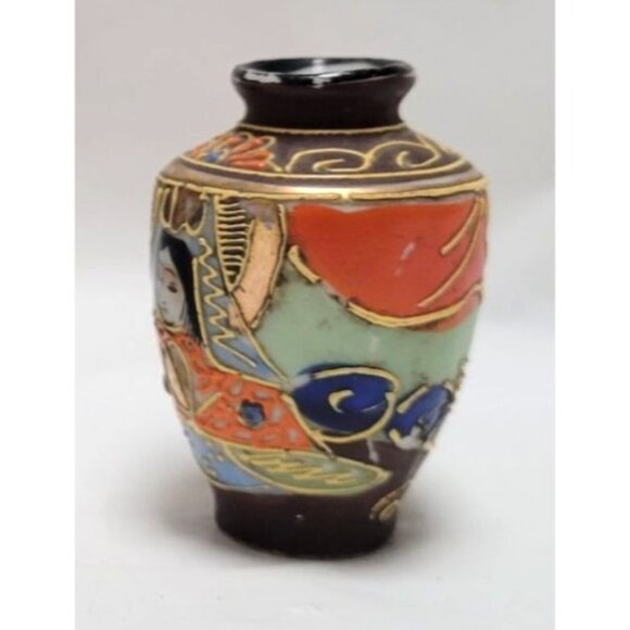 Vintage Satsuma Style Hand-Painted Porcelain Mini Vase Gold Accents From Japan - Picture 2 of 6